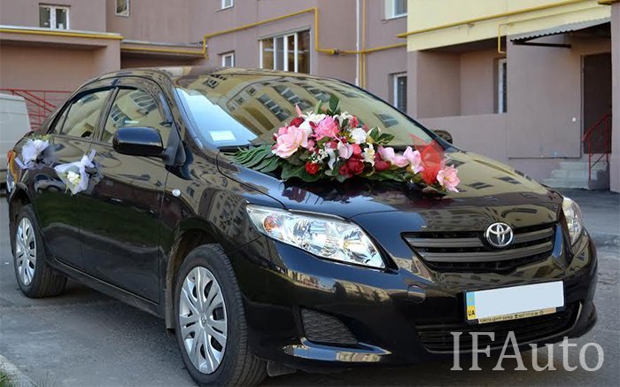 Аренда Toyota Corolla на свадьбу Івано-Франківськ